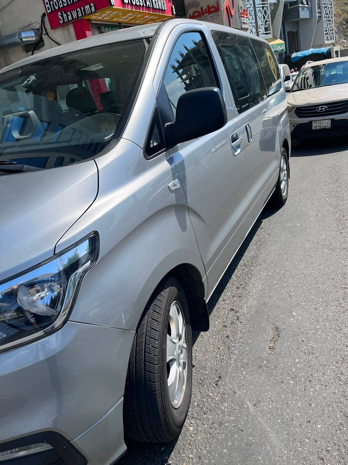 Star X 7 Seater Van Taxi for Umrah Transfers in Makkah & Madinah
